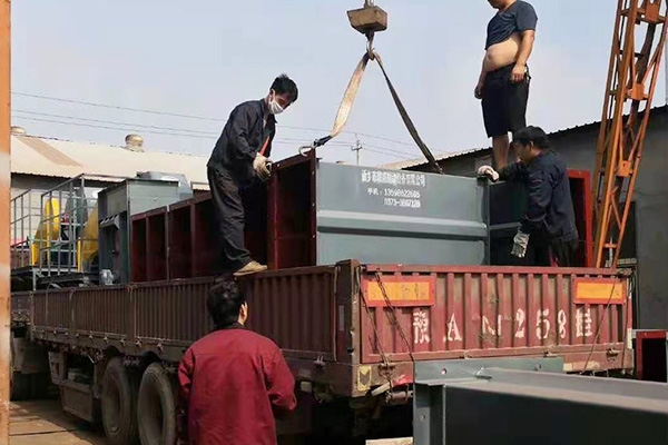 NE板鏈式鬥提機（jī）裝車